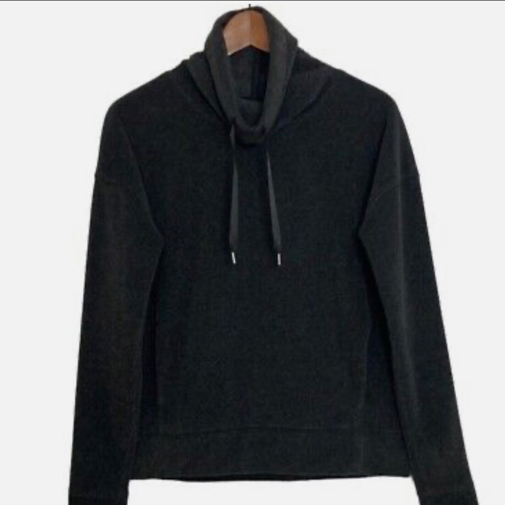 Lululemon Heathered Black Go Forward Pullover. Size 10